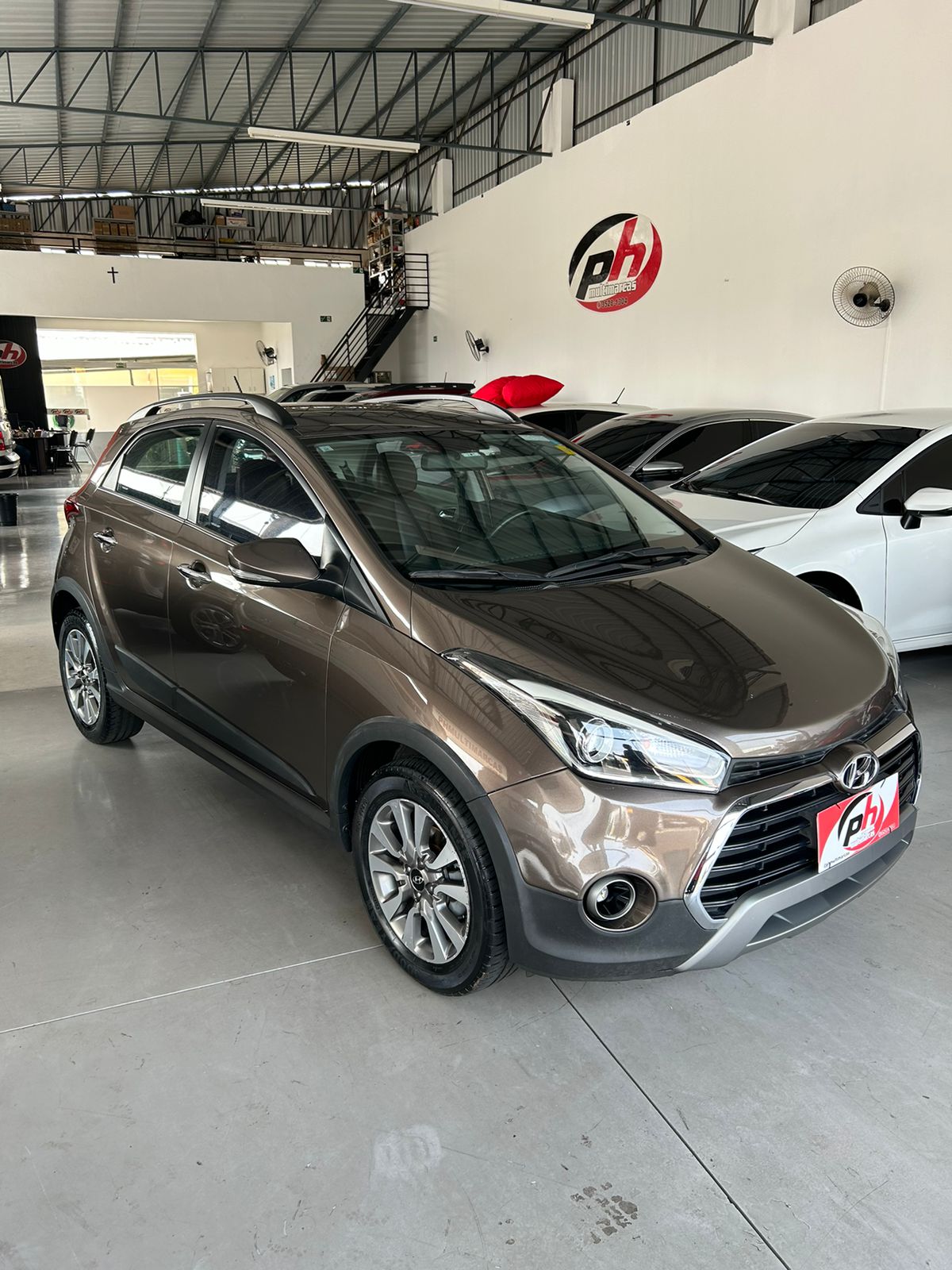 hyundai HB20X Cinza 2016 / 2017 Automático Flex 4 Portas