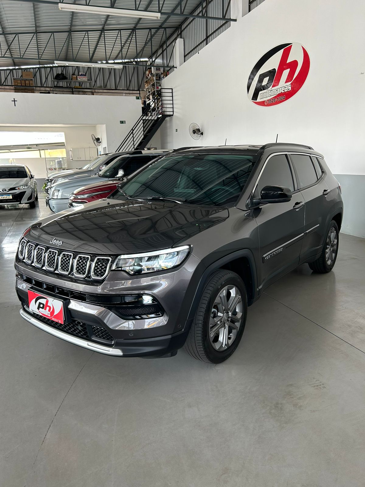 JEEP COMPASS LONGITUDE TURBO 270 Cinza 2023 / 2023 Automático Flex 4 Portas